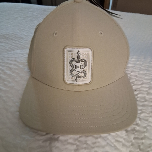 UNDER ARMOUR MEN'S FREEDOM ADJUSTABLE HAT NWT - Picture 1 of 4